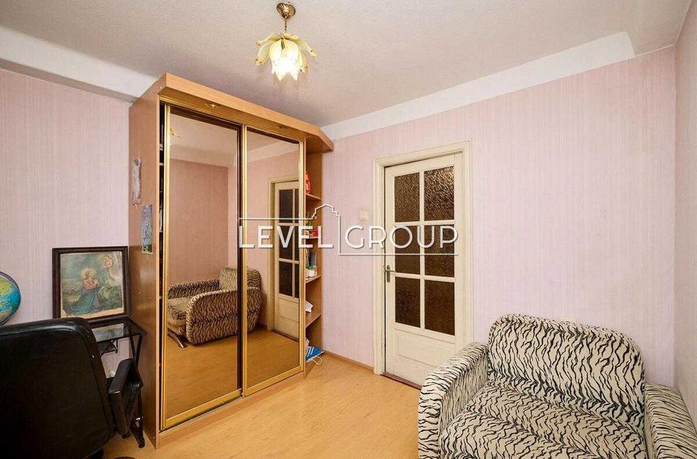 Продаж 3-кімнатна квартира Лісовий масив | Лісова| Чернігівська Юность