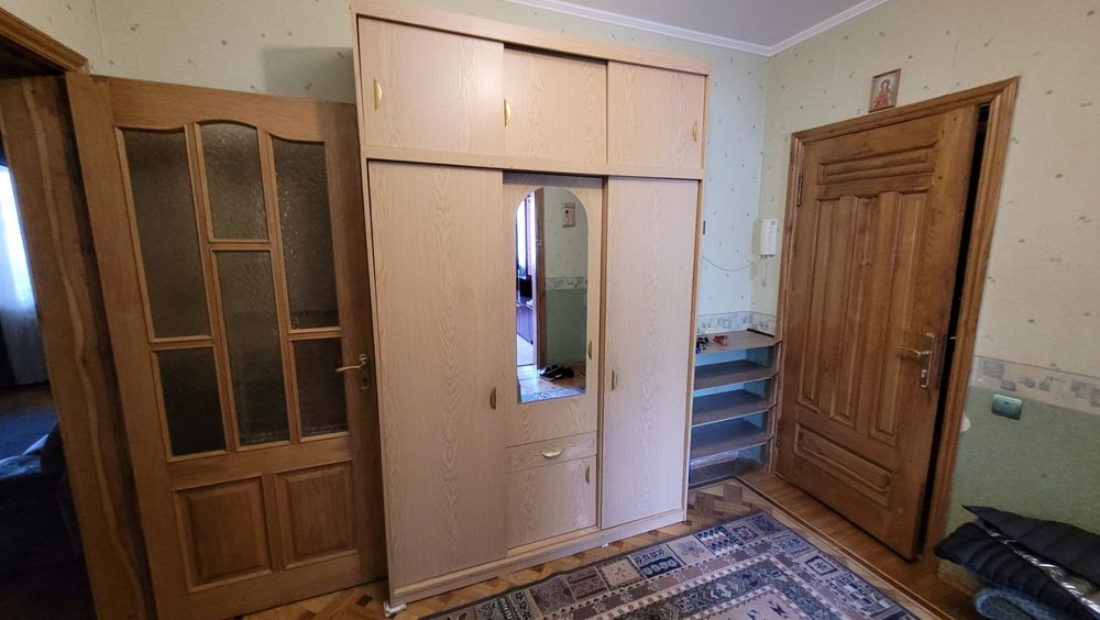 Продається трикімнатна квартира Бровари Чорних Запорожців 60б