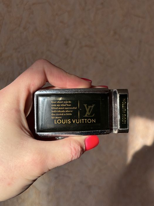 Пряжка до ременя