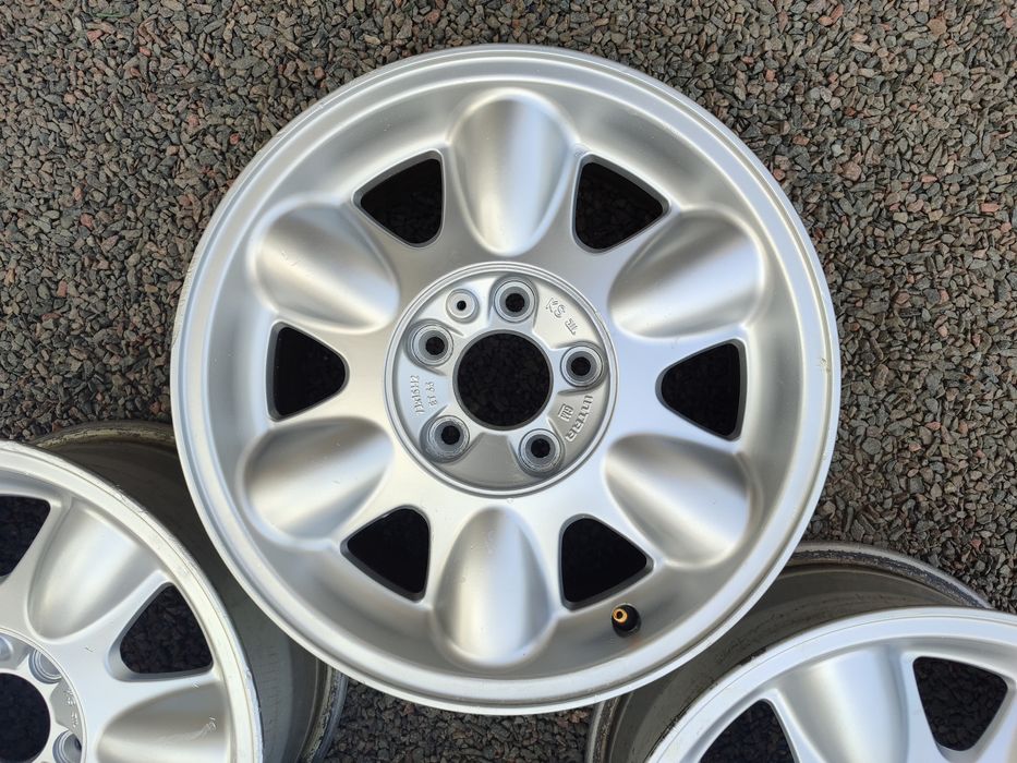 Диски R-15. 5×110. J-7. ET-33. Dia-65.1