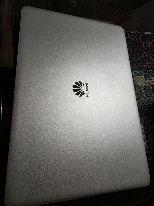 Huawei D14 Ryzen/8GB/240SSD