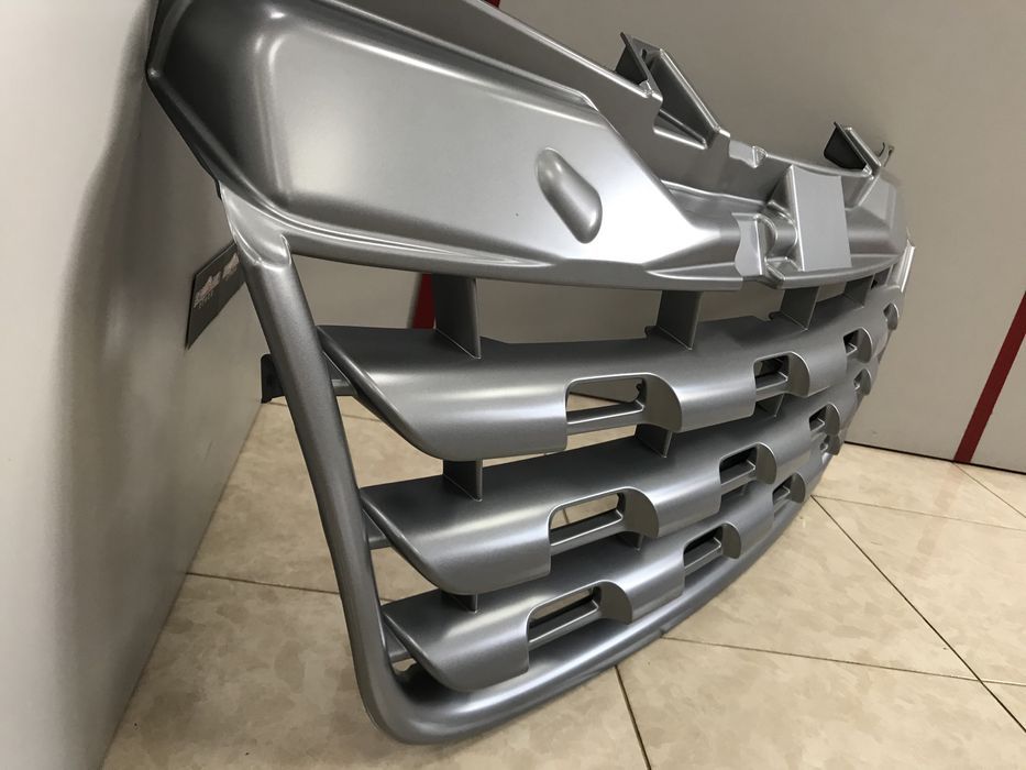 Решітка радатора рено мастер 3 renault master 3 2010р-