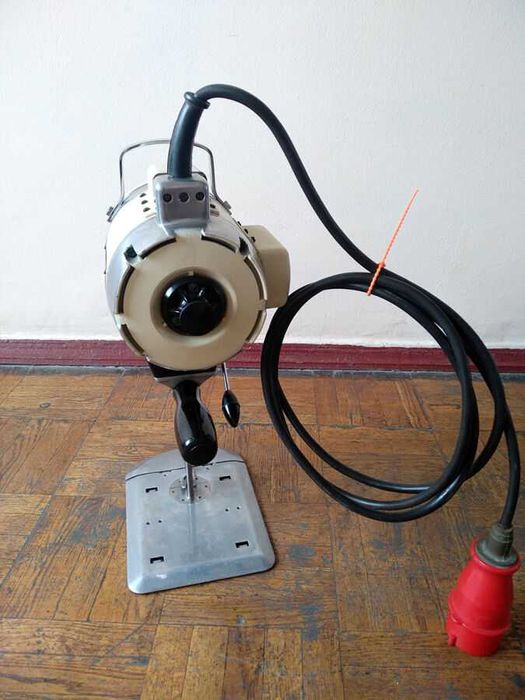 Раскройная сабельная машина CSEPEL Cs 532/18