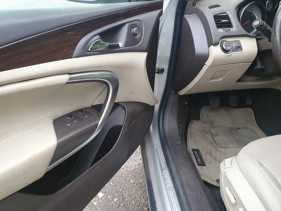 Opel Insignia / Z 167 / 2009r. / 2.0 DTH na części