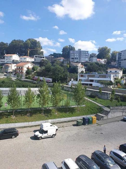 Alugo Apartamento T2 Mobilado/Equipado Centro de Penafiel