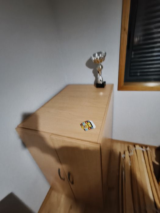 Armário castanho grande