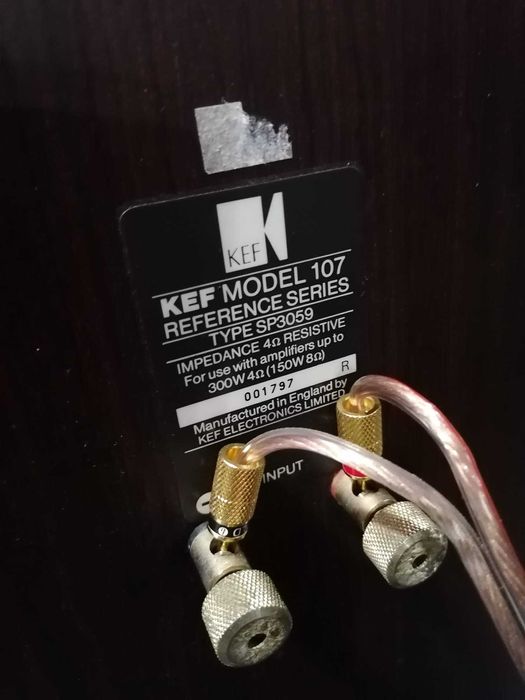 Colunas KEF - MODEL 107