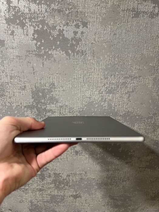 iPad 6 128gb заряджався 13 раз