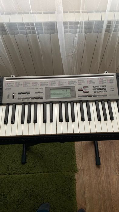 Синтезатор Casio LK-240 з підсвічуванням клавіш (для навчання)