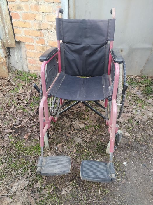 Продам инвалидну каляску