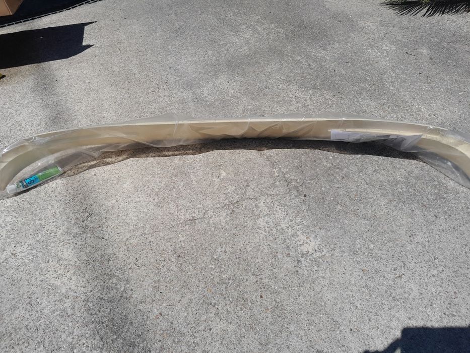 Spoiler teto Peugeot 208