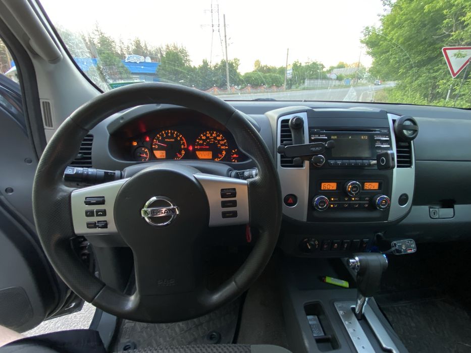 Nissan Frontier SV 4x4