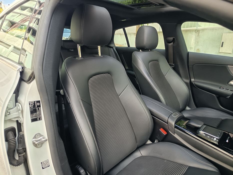 Mercedes CLA250e SB - Teto Panorâmico