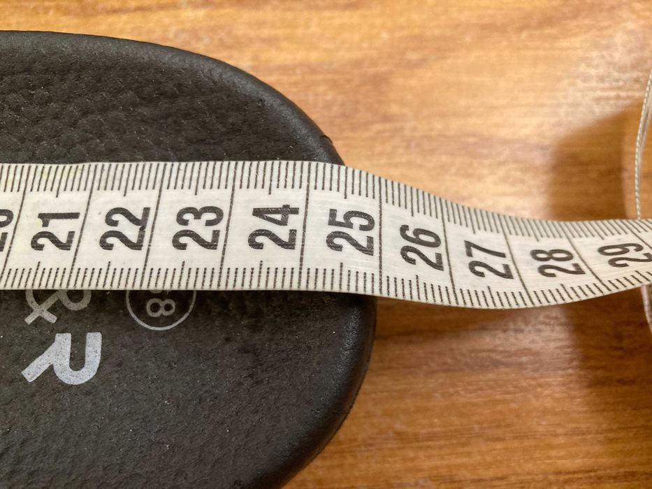 Klapki czarne z futerkiem 38