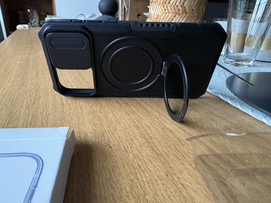 Etui do iPhone 15 Pro Max czarne