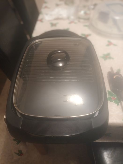Vendo grelhador elétrico como novo