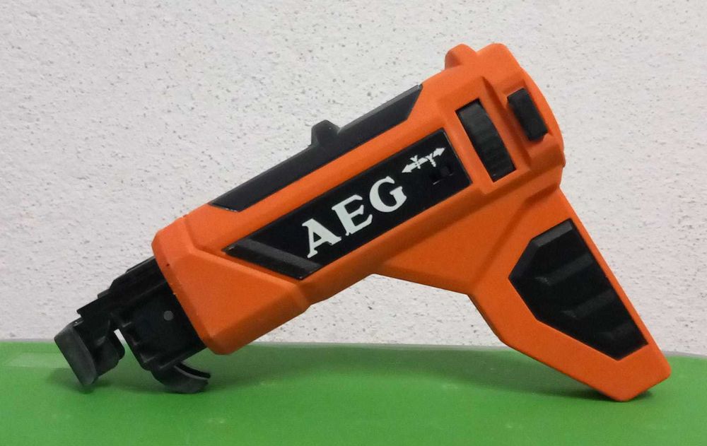 APARAFUSADEIRA AEG S/ FIO -  SEMI NOVA