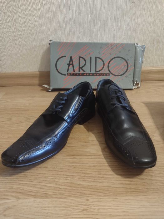 Шкіряні туфлі Carido