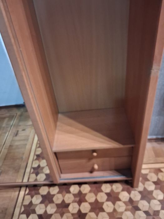 Шкаф и комод в прихожею