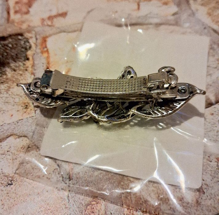 Spinka do włosów klamra "srebrna" z niebieskimi "kamieniami"