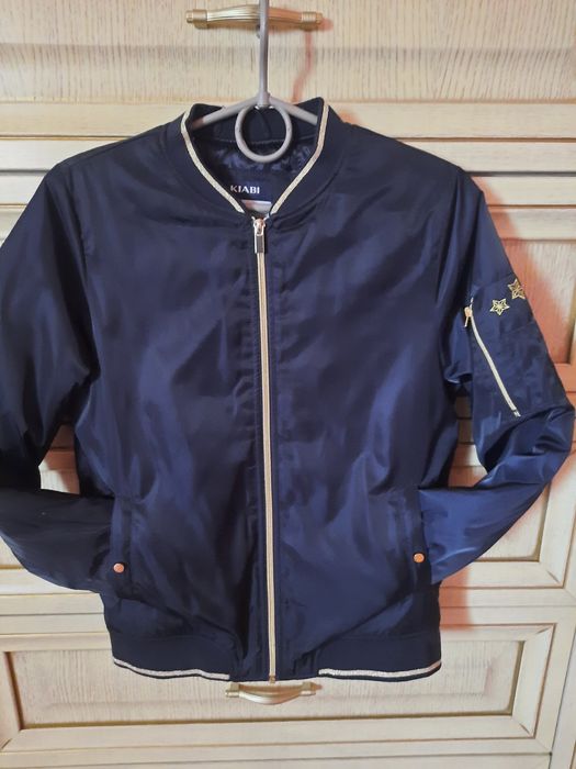 Бомбер на весну 10-12р