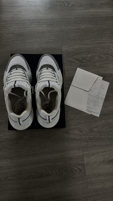 Dior B22 brancos