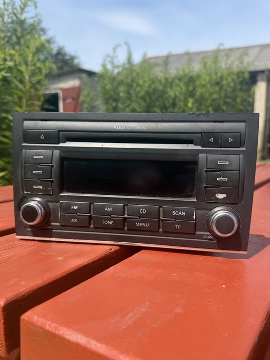 Radio do audi a4 b7
