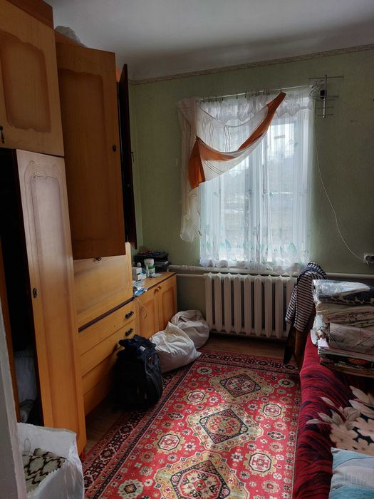 Продаж житлового будинку