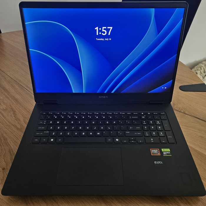 Laptop Hp Omen 17 Ryzen ai 350 Rtx 5070 8 vram 16 gb ram 1 tb pamięci windows 11