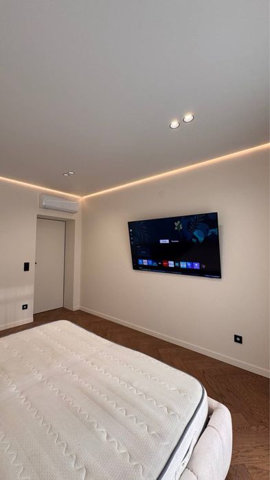 Продаж двокімнатної квартири ЖК Радіщева біля парку Боздош | Гардероб|