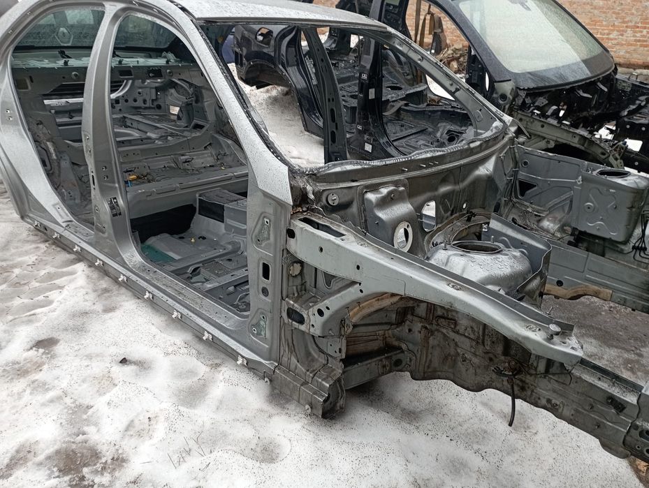 Четверть кузова та лонжерон  Mercedes W212 Мерседес W212