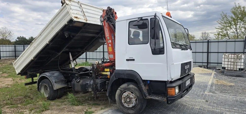 Маніпулятор Дніпро та область | Доставка піску, щебеню, відсіву самоскидом | Вивіз будівельного сміття
