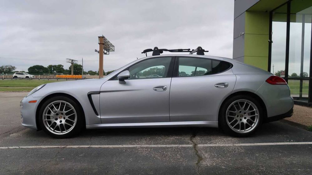 Porsche Panamera 4S      2015