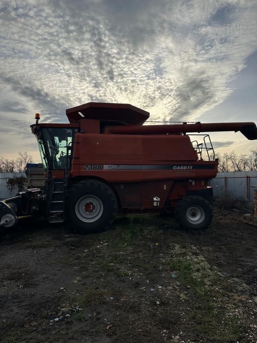 Case 2388 у комплекті з жаткою Case1020 (Американець)