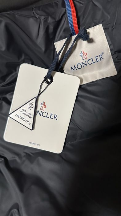 жилетка moncler мужская