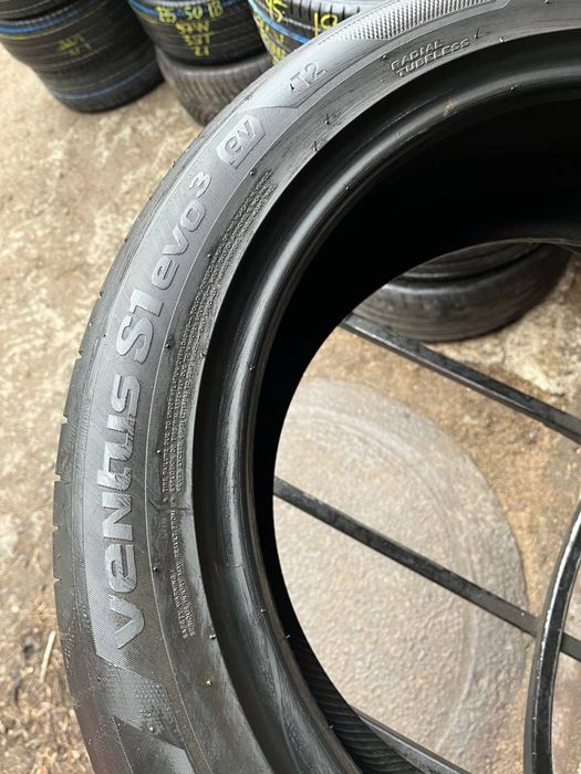 Шины бу 255 45 R 19 Hankook s1evo3 EV T2 бесшумный лето комплект