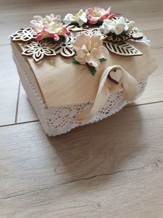 Pudełko ozdobne na prezent