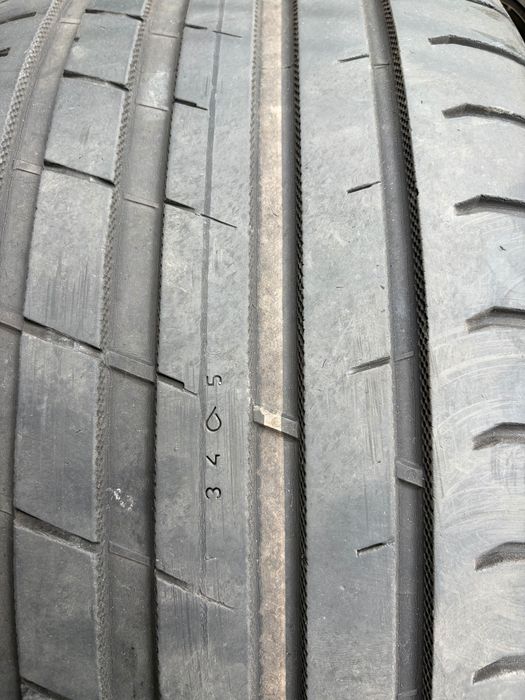 opony Nokian powerproof  255/35/r20  3szt