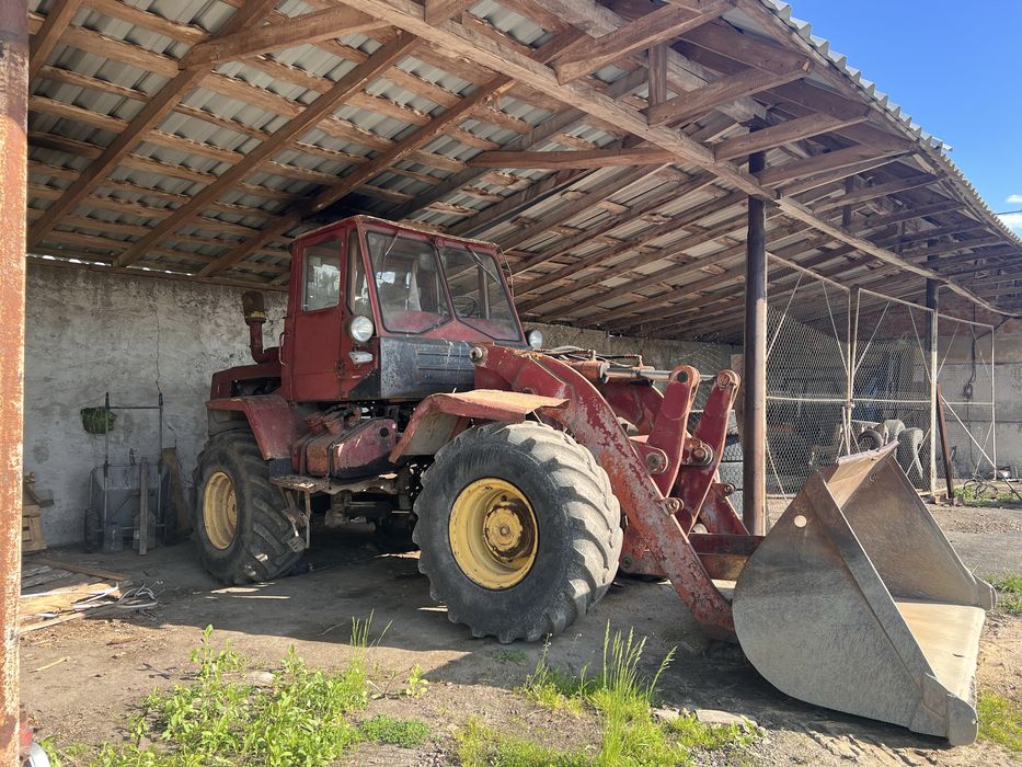 Продам трактор Т156