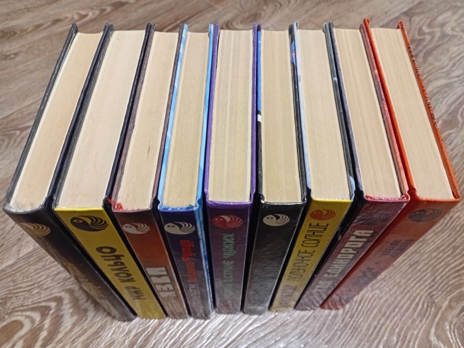 Библиотека Зарубежной фантастики. ( комплект из 9 книг )