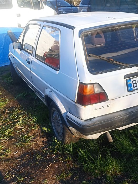 Volkswagen Golf 2
