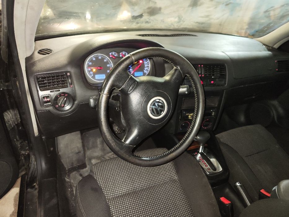 VW Bora 2000 GPL automático