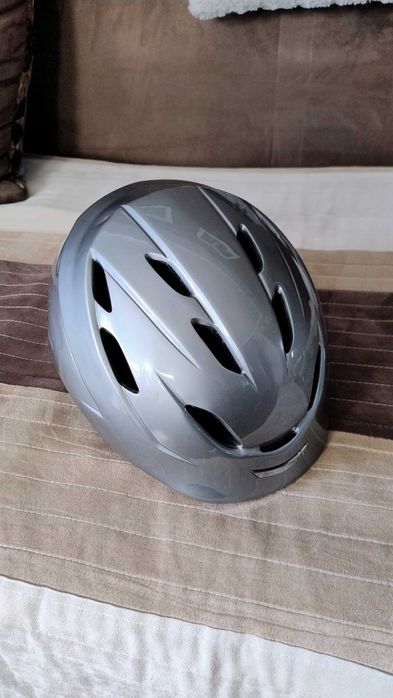 Komplet narciarski- narty, buty, kijki, kask, pokrowiec