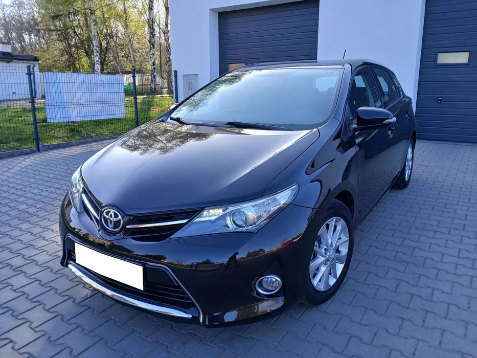 Toyota Auris 1.6VVTi 132KM Kamera Climatronic Alusy Po Opłatach
