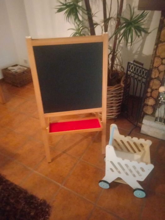 Vendo lote acento de carro, quadro , mochila mini carrinho de madeira