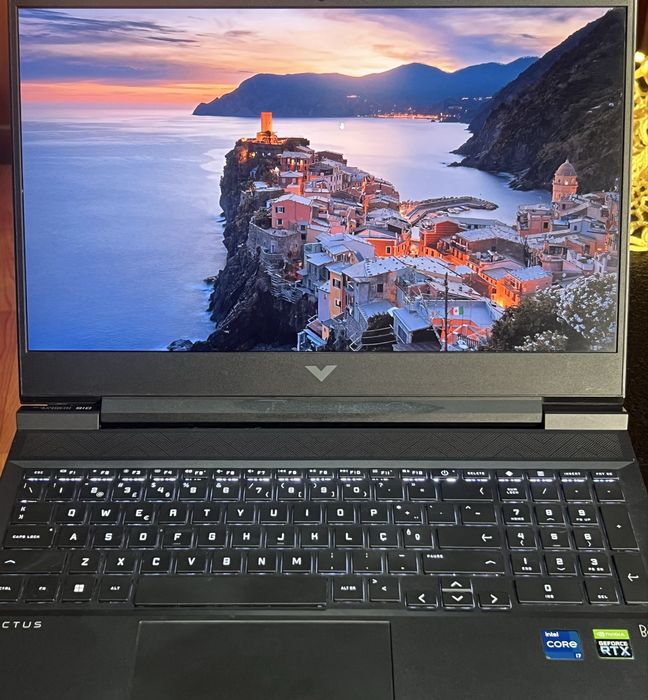 HP Victus i7 e rtx 3050