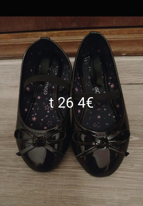 Roupas menina 4-5 anos + sapatos 26-27