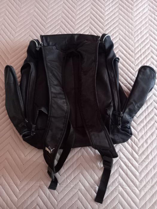 Mochila Puma muito espaçosa