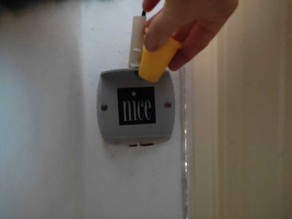 Portão com motor NICE