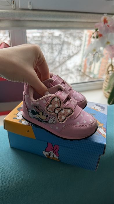 Кросівки Disney Minnie Mouse для дівчинки